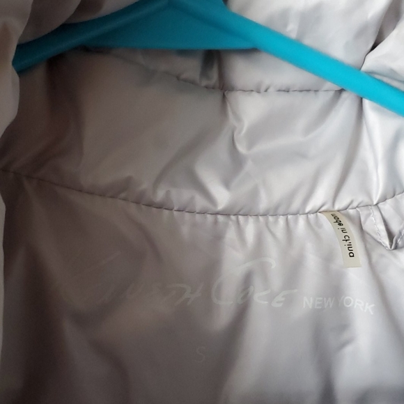 Jacket - Picture 3 of 4